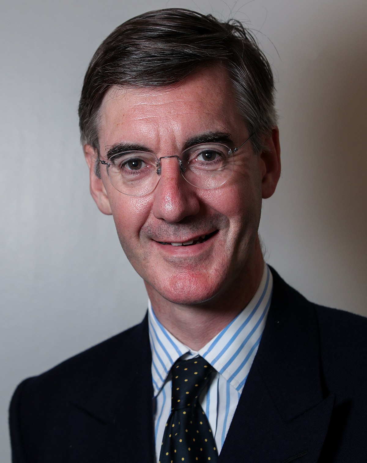 Jacob Rees Mogg Suggested MPs who wear face masks are less Hard Working! And Gets lambasted