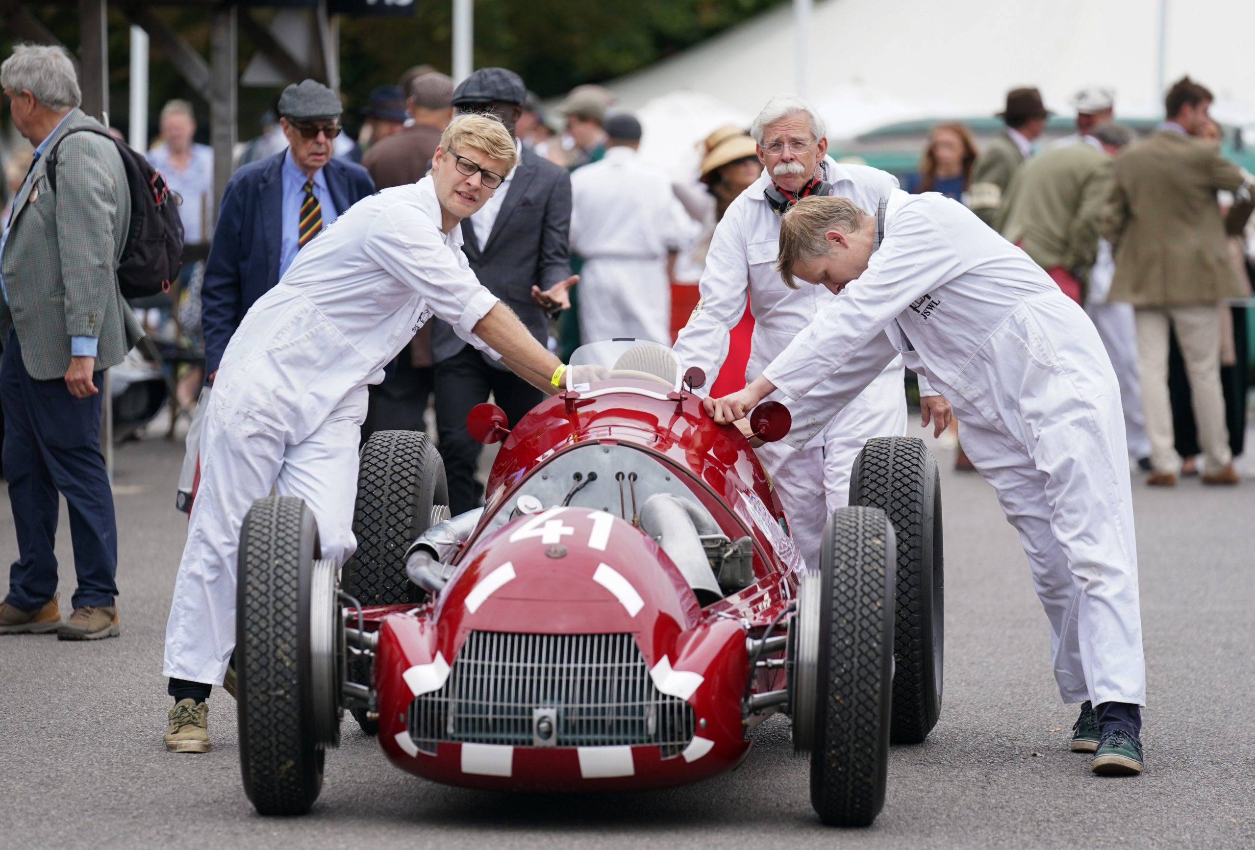 In Pictures: Classic motors and vintage glamour at Goodwood Revival