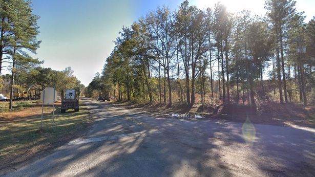 Alex Murdaugh was found at the side of this South Carolina road with "superficial" gunshot wounds