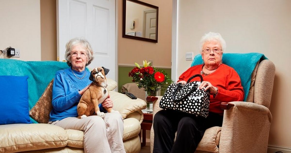 Gogglebox fans fume over lack of tribute to cast members who tragically passed away