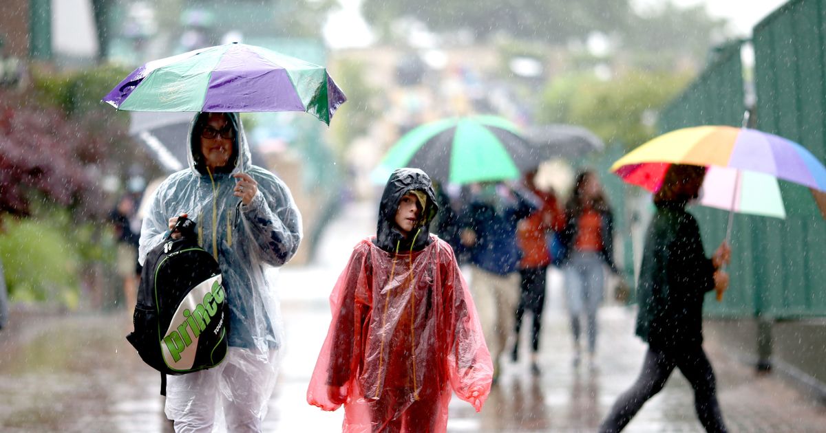 UK weather: Met Office issue 12-hour thunderstorm warning for wild washout weekend