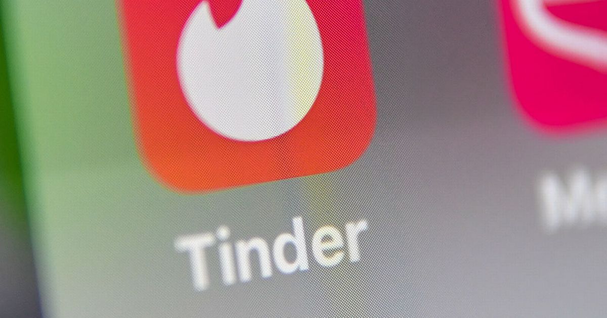 ‘Honest’ Tinder bio divides opinion as woman calls herself ‘unemployed alcoholic’