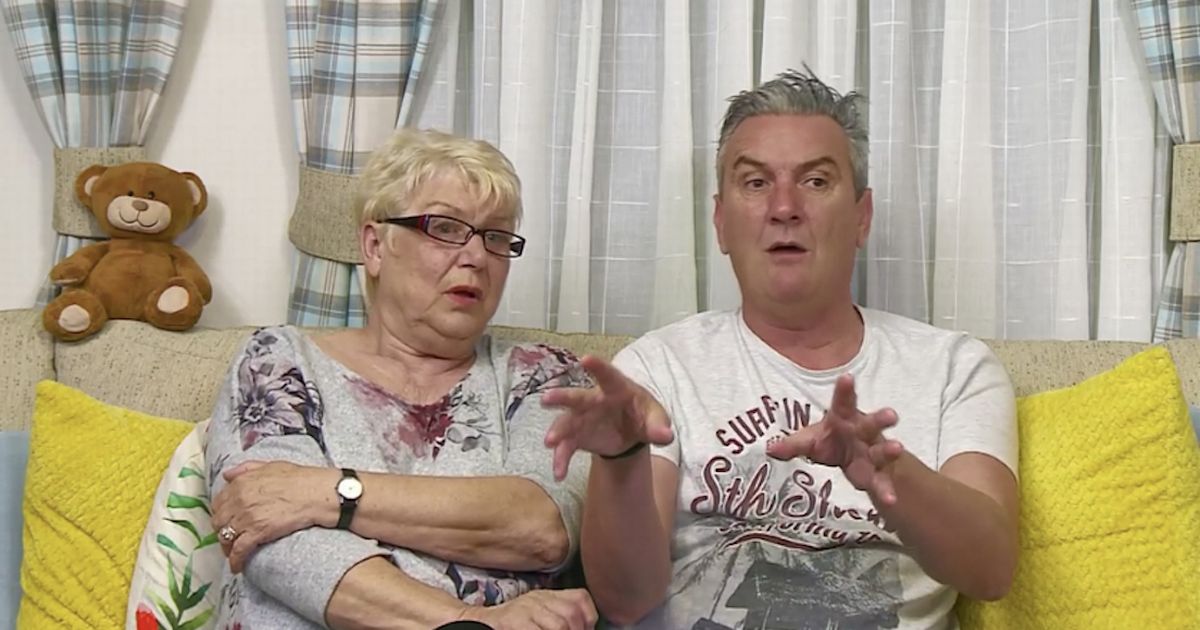 Gogglebox Jenny leaves fans in hysterics as Lee points out major fake tan disaster