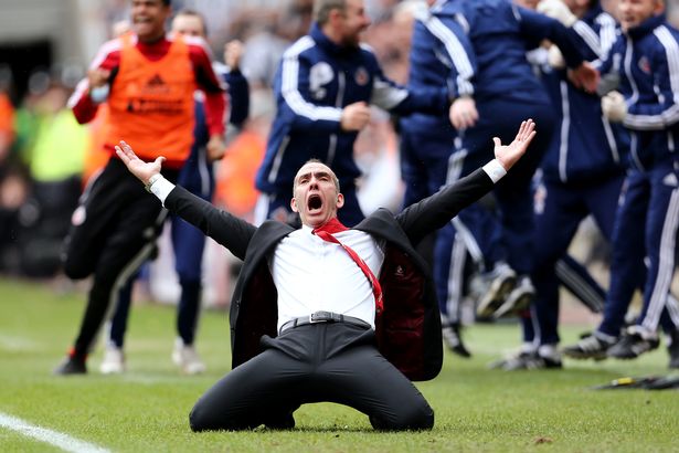 Di Canio's iconic celebration after Sunderland's second goal in the 3-0 win over bitter rivals Newcastle