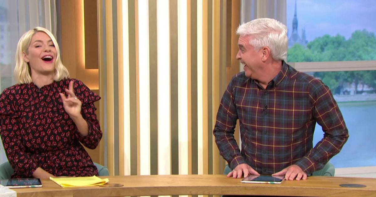 Holly Willoughby red-faced as she’s caught out in ‘dogging’ slip-up on This Morning