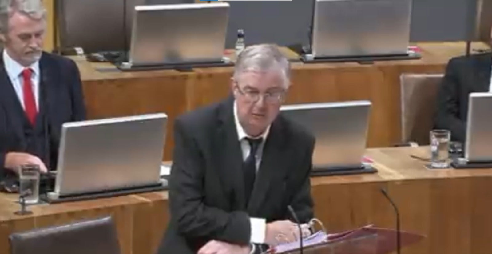 Mark Drakeford shreds Tory party’s solution for HGV driver shortage and blames saga on Brexit