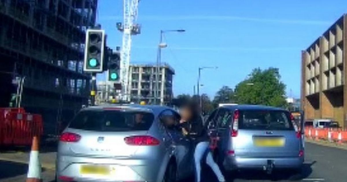 Dash Cam Footage of Female Motorists’ Overtaking Feud Outside Hospital