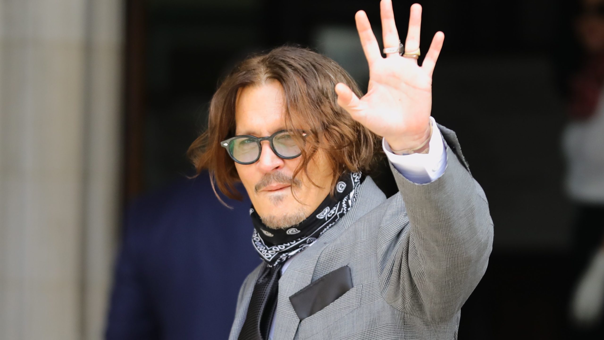 Johnny Depp Hand Injury Are Friends Concerned About Downward Spiral And Injury?