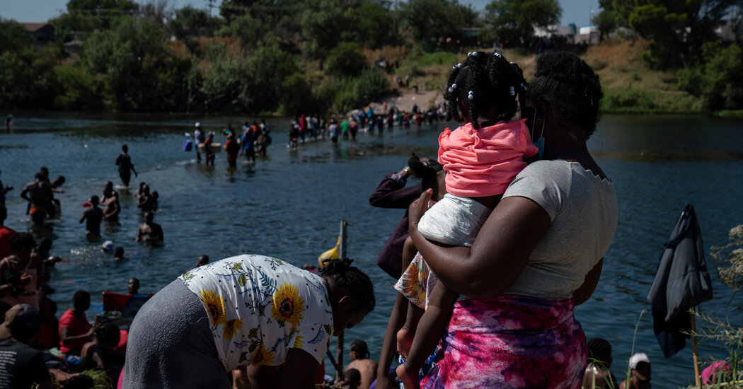 House Democrats Protest Treatment of Haitian Migrants