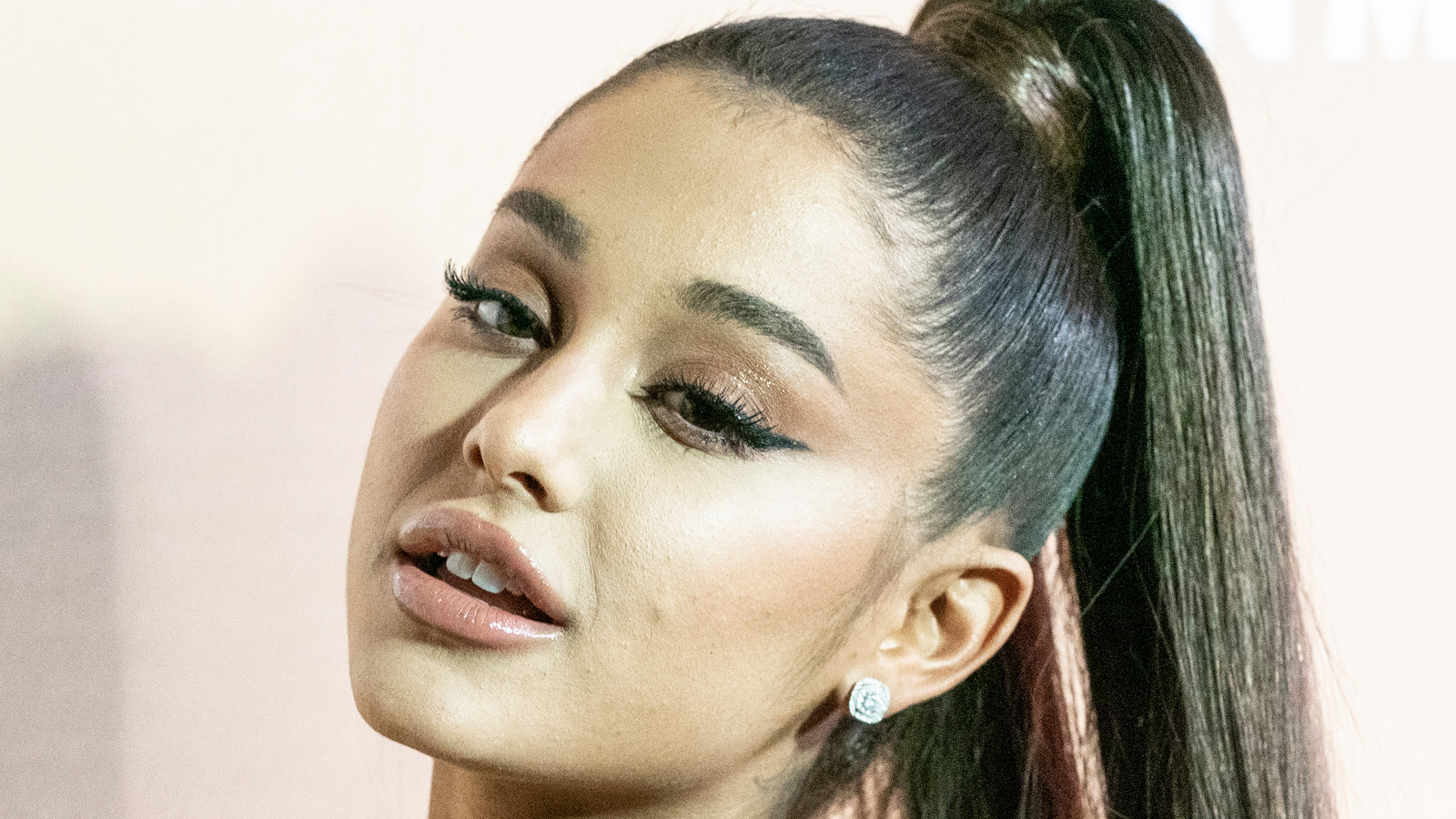 How Ariana Grande Isn’t Following The Rules Of ‘The Voice’ At All