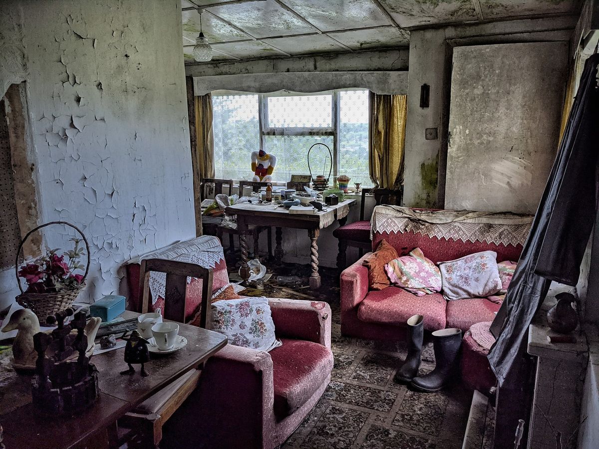 Inside the eerie abandoned ‘grandma’s cottage’ left untouched for decades