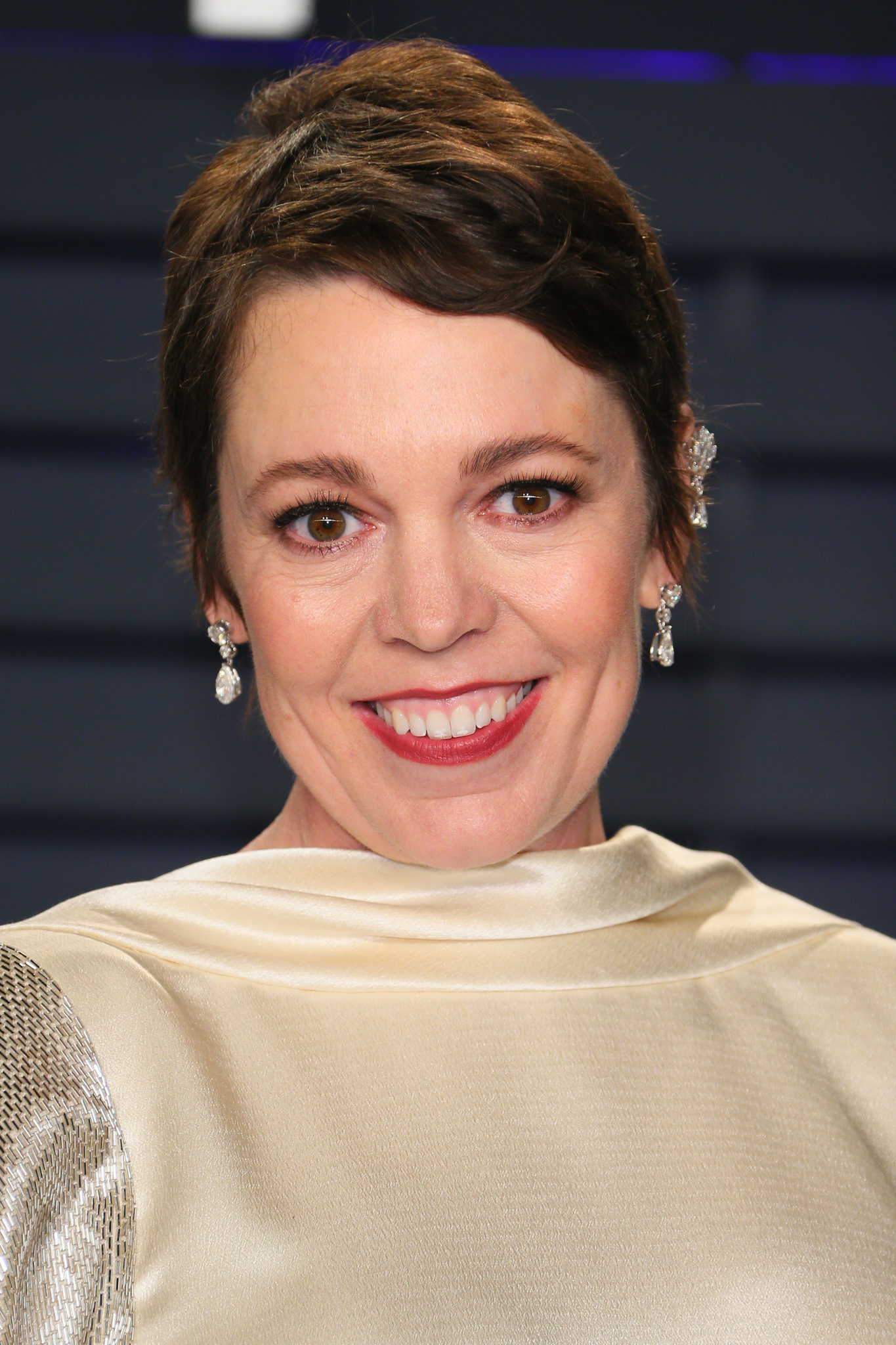 Olivia Colman Emmy 2021 Honors Late Father Here's What Happened?