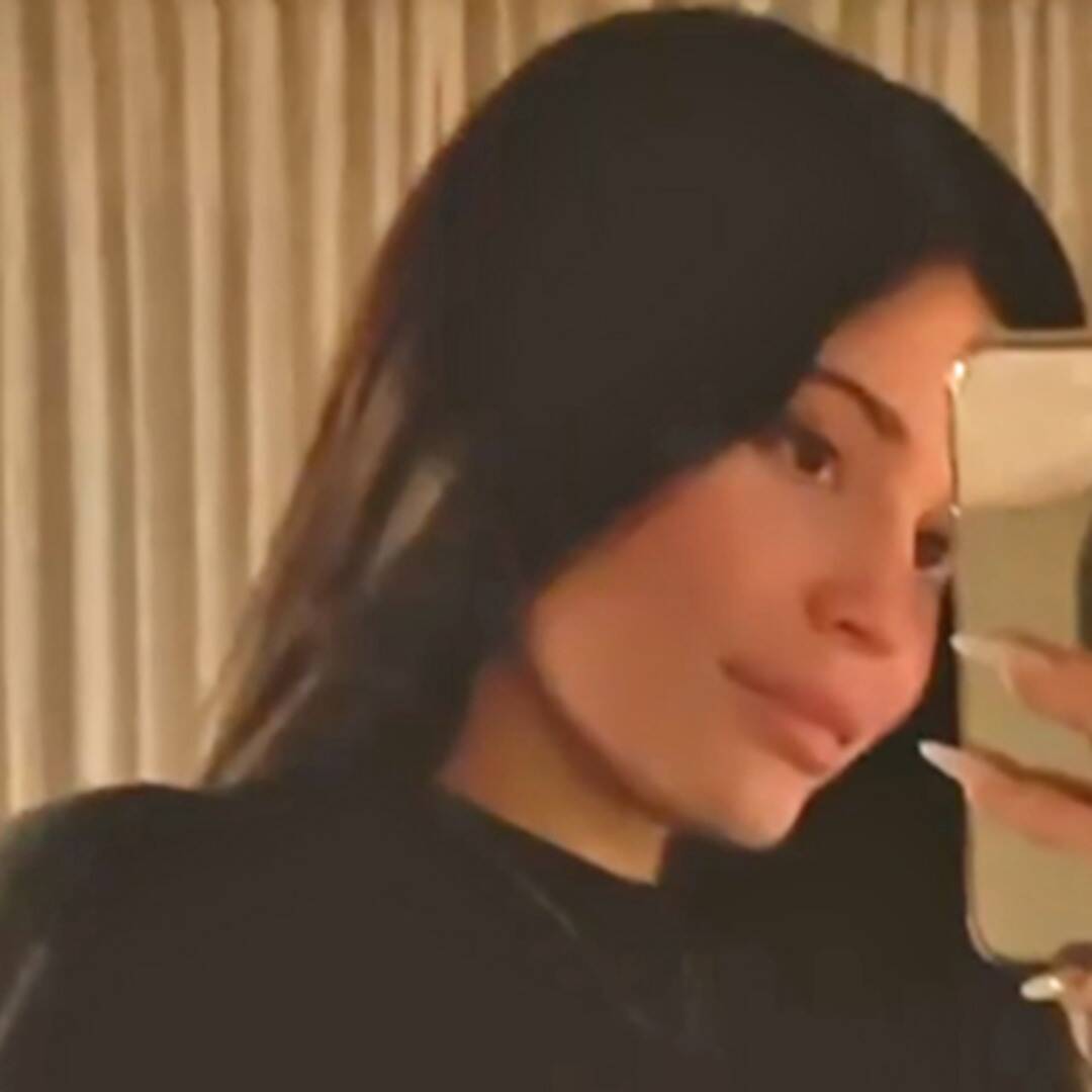 Pregnant Kylie Jenner Notes She’s “Really Popped” and Shares New Photo