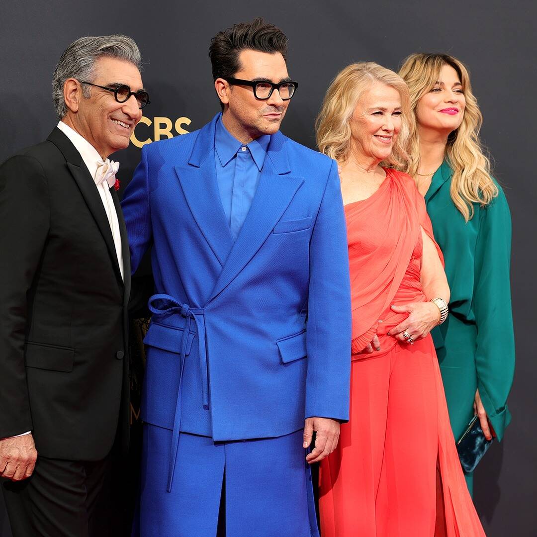See The Schitt’s Creek Cast Adorably Reunite at the Emmys