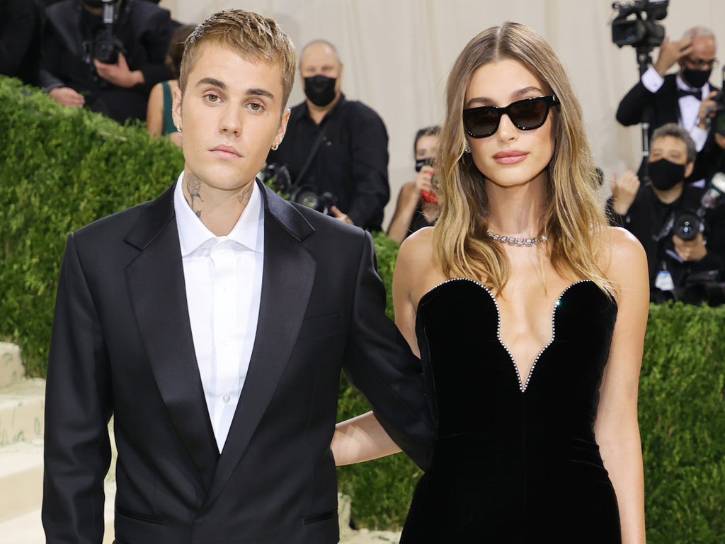 TikToker shares convincing theory that Justin Bieber and Selena Gomez fans made Hailey Bieber cry at Met Gala