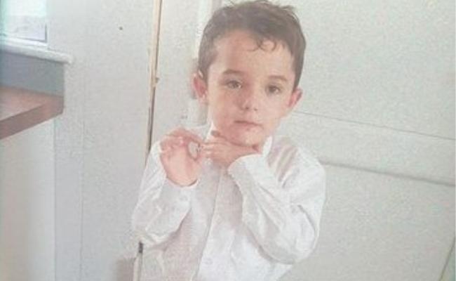 7 Year old Boy disappears in the Middle of night from Afton Bridgend in New Cumnockas and Police Pleads help from the Public.