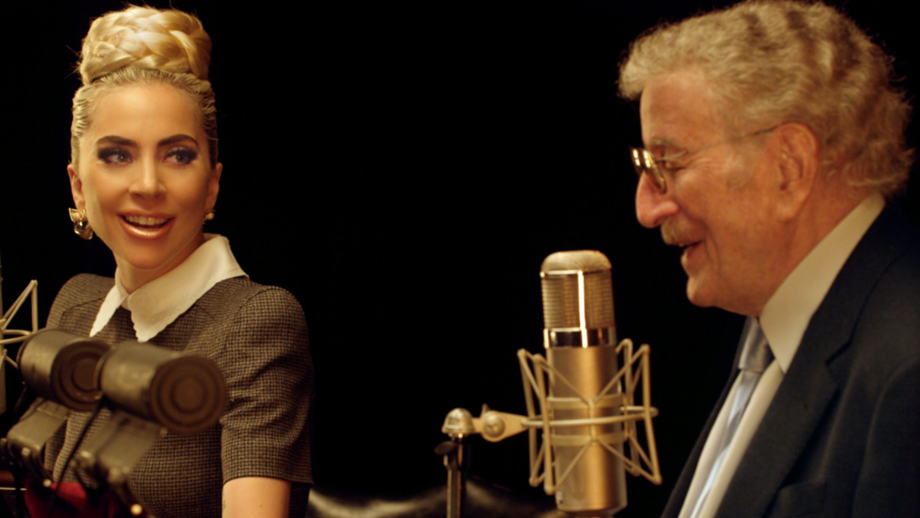 Watch Lady Gaga and Tony Bennett Record ‘Love for Sale’ in New Trailer