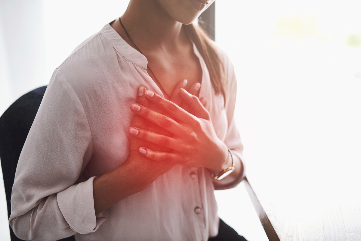 What is myocarditis? Are there any symptoms that could be dangerous for children who have received the Covid-19 vaccine and what are their risks?