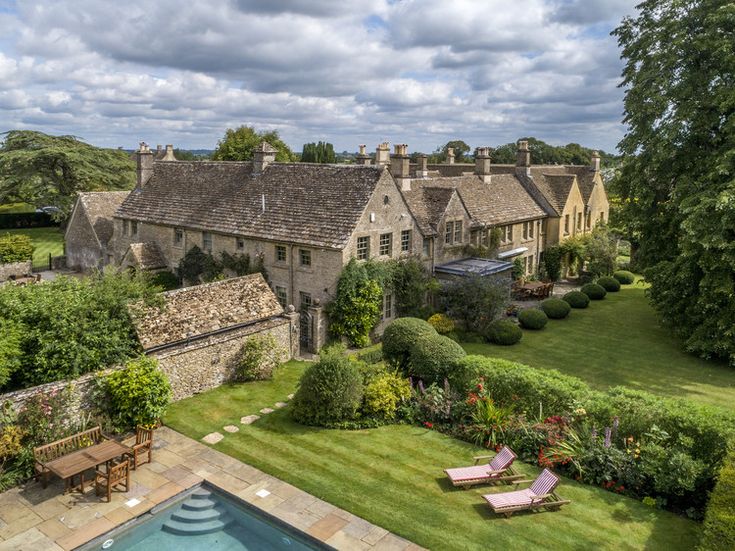 For Just £6 You Can Have A Luxury staycation At the Luxury Cotswolds Manor