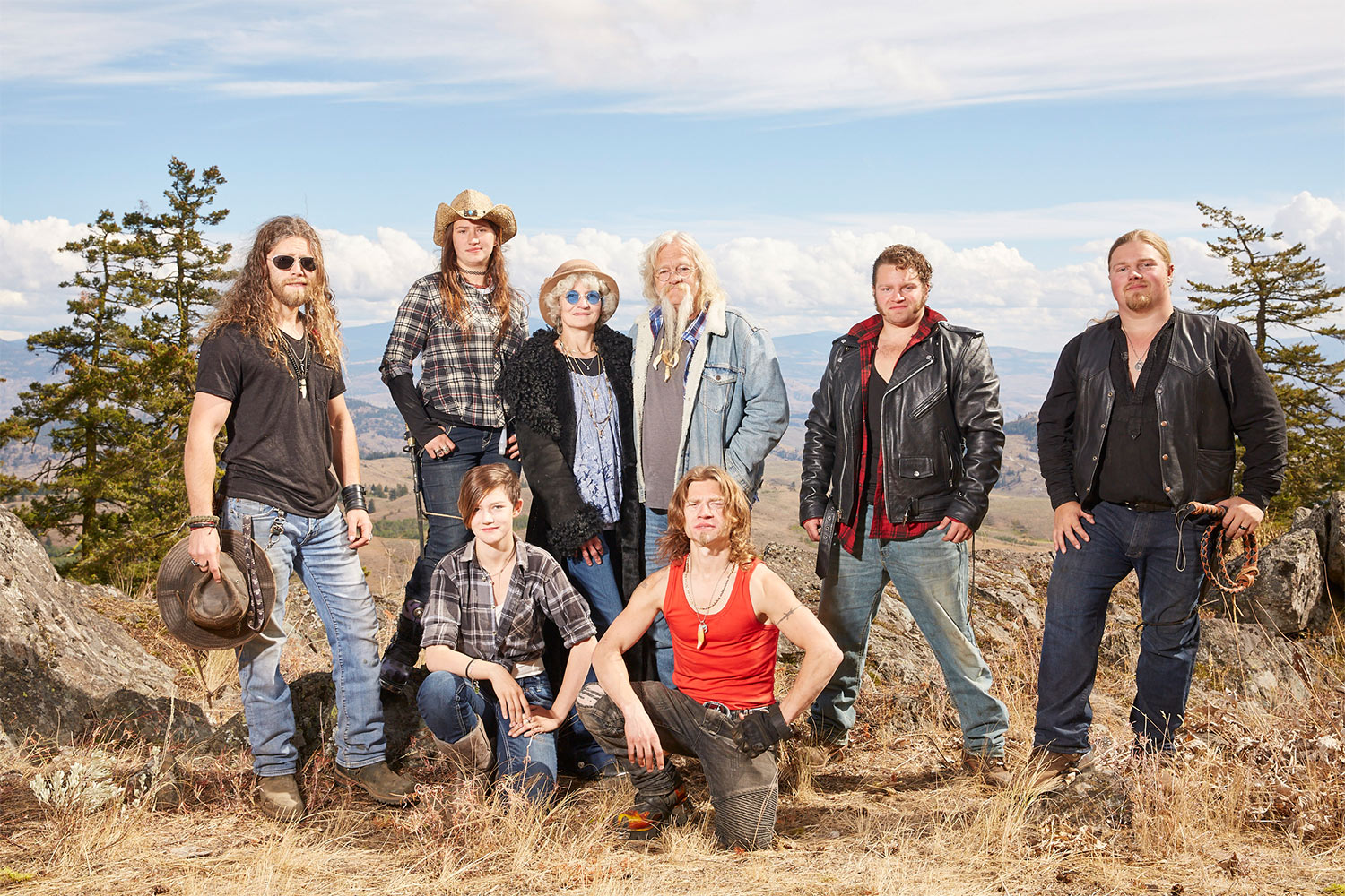 Exclusive to ‘Alaskan Bush People,’ Charcoal DIY Beauty Tips With Rain And Snowbird