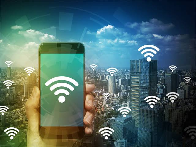 Anyone can spy your cell phone's data through public wifi - here's how to stop it