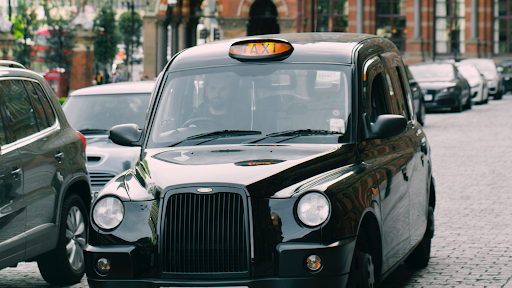 British Follow a Strict Code of Taxi Etiquette Which Includes NO Food In The Taxi!