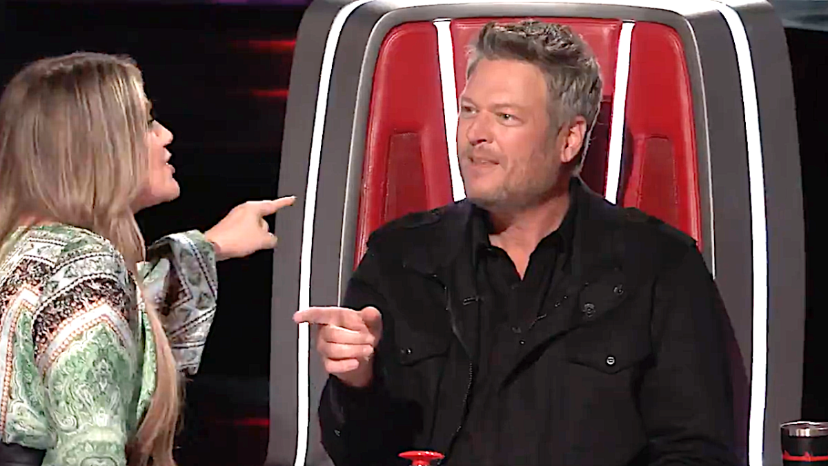 The Voice Fans Are Loving Kelly Clarkson And Blake Shelton’s Feud, But Let’s Agree One Change Needs To Happen The Voice Fans Are Loving Kelly Clarkson And Blake Shelton’s Feud, But Let’s Agree One Change Needs To Happen