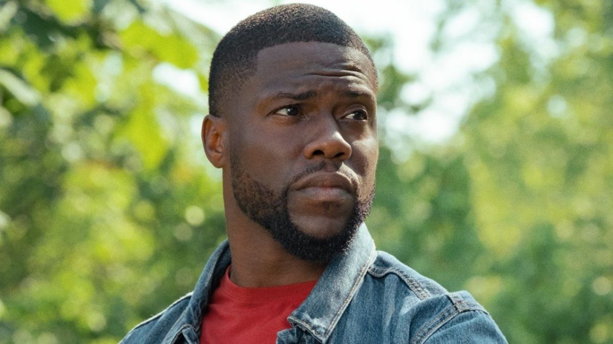 No Big Deal, Just Kevin Hart Chilling With Mark Wahlberg And Regina Hall On The Set Of Their New Netflix Movie No Big Deal, Just Kevin Hart Chilling With Mark Wahlberg And Regina Hall On The Set Of Their New Netflix Movie
