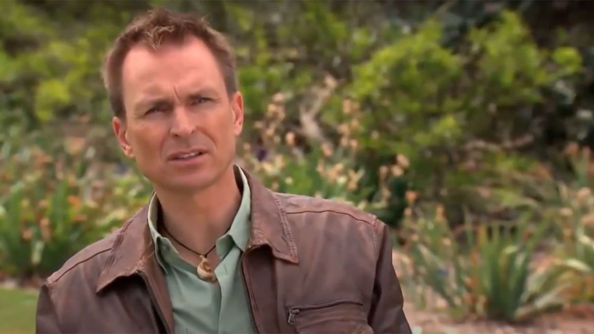 Why Isn’t The Amazing Race Season 33 On The Fall TV Schedule? Longtime Host Phil Keoghan Explains Why Isn’t The Amazing Race Season 33 On The Fall TV Schedule? Longtime Host Phil Keoghan Explains