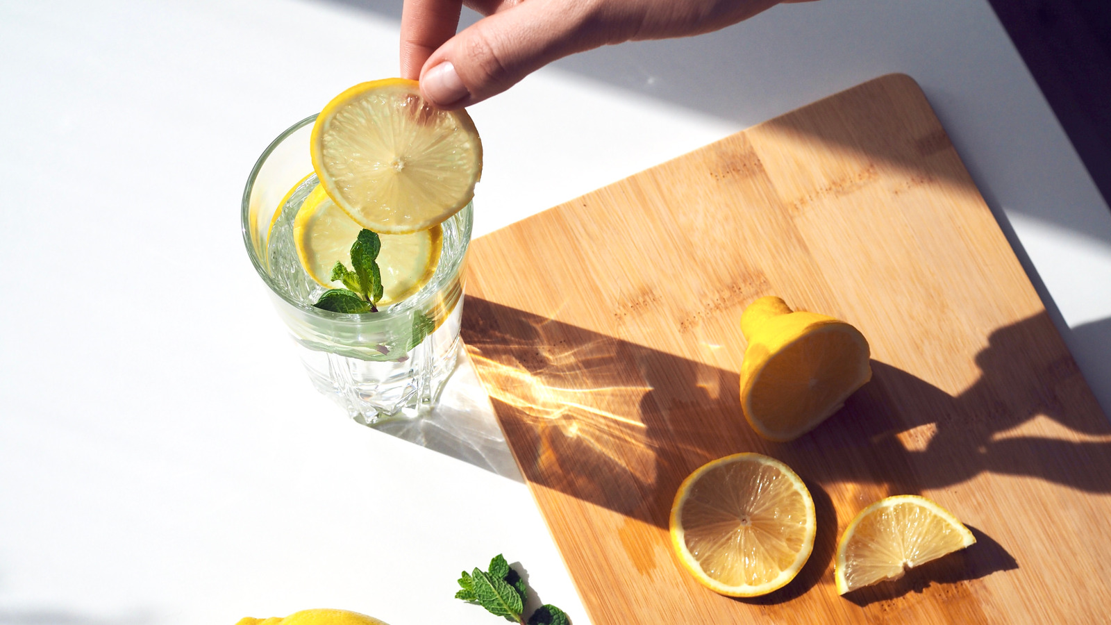 Does lemon water help with bloating?