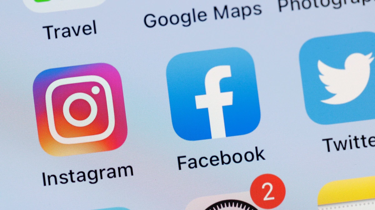 Russia Bans Instagram after Blocking Facebook