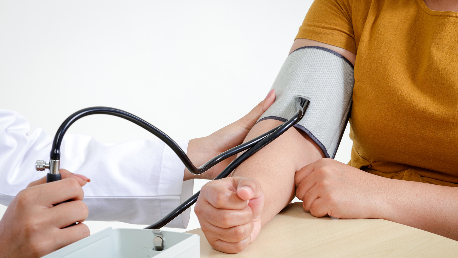 High blood pressure: What causes it? Symptoms and treatments