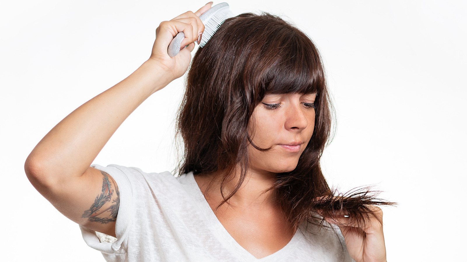 Never Pick Split Ends In Your Hair. Here are the reasons.