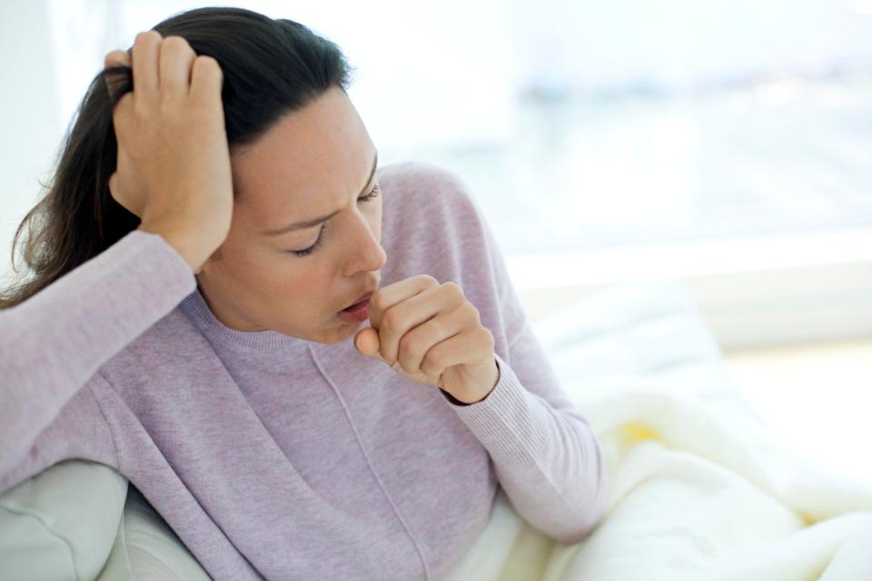 Tips on how to stop coughing, including wearing a scarf, stopping talking and gargling vinegar