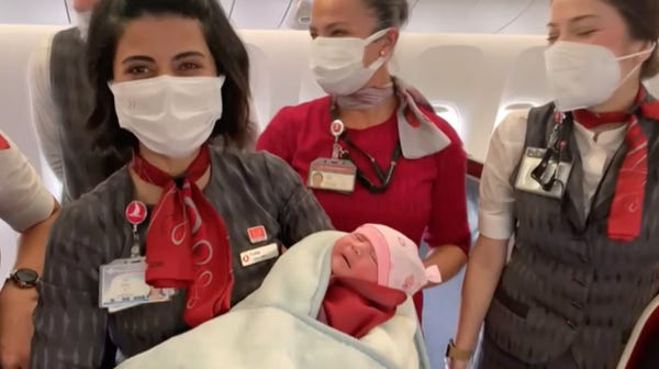 Women Give Birth at 30,000 Feet on a Flight from Istanbul to Chicago