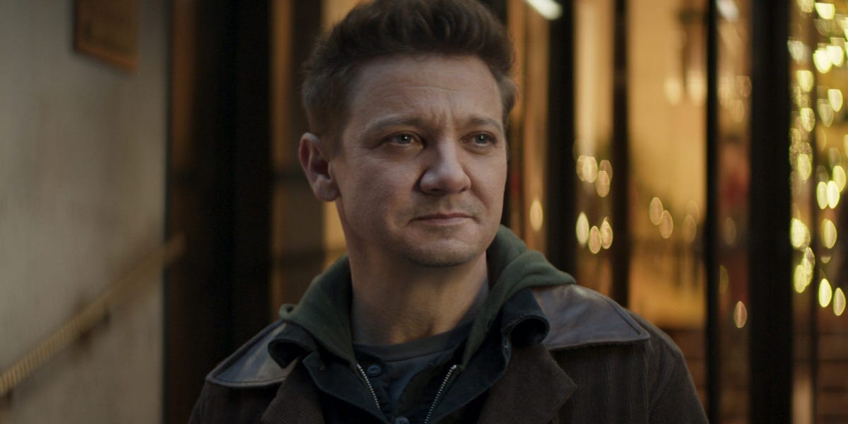 Jeremy Renner had a monthly budget of $10 and ate ramen pre-fame