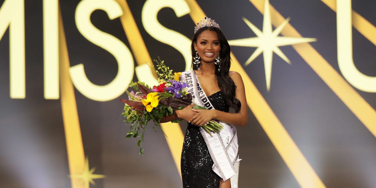 How to watch the Miss USA Pageant 2021