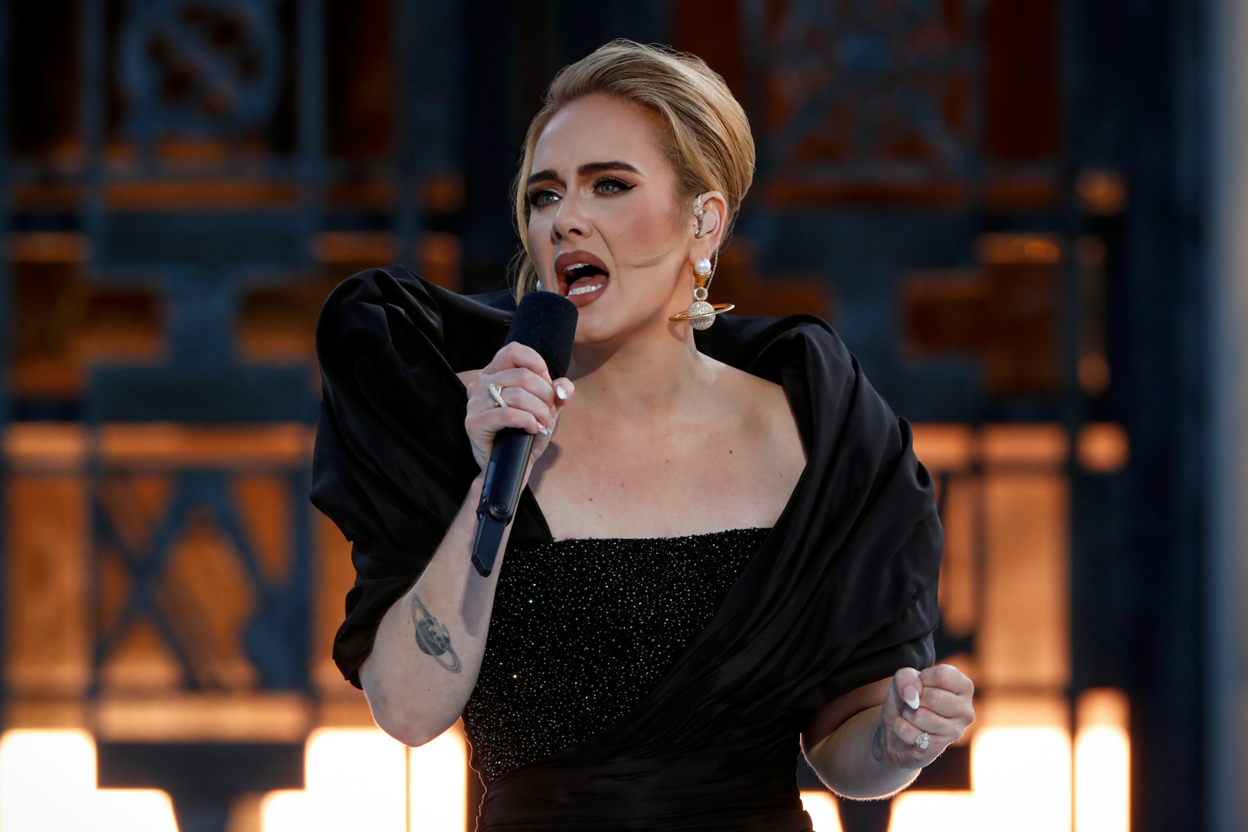 Adele Breaks Hearts: She Casually Belts “To Be Loved” on Instagram