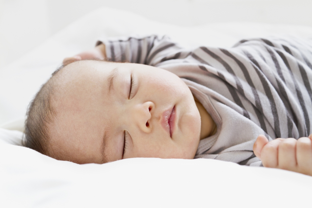 I’m a sleep expert and these tricks will get your baby to sleep in no time this winter