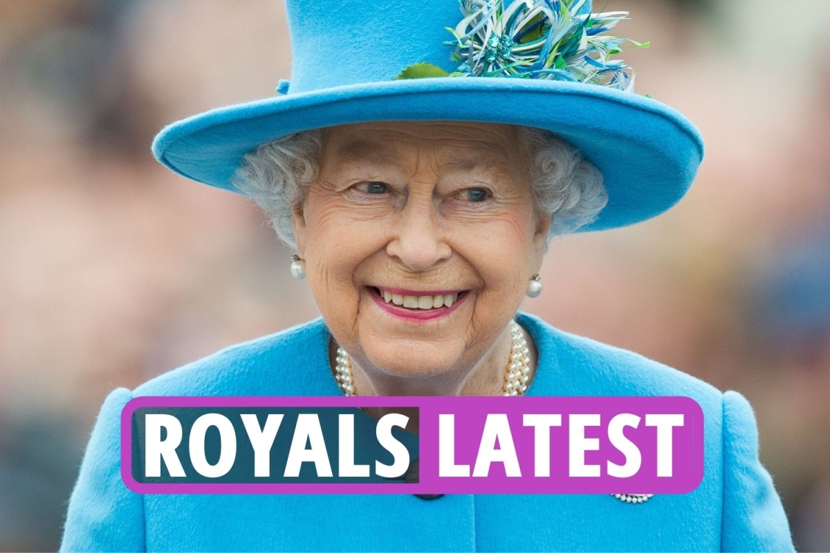Royal Family news latest – Queen buys SAME £6 Christmas present from Tesco for every member of staff each year