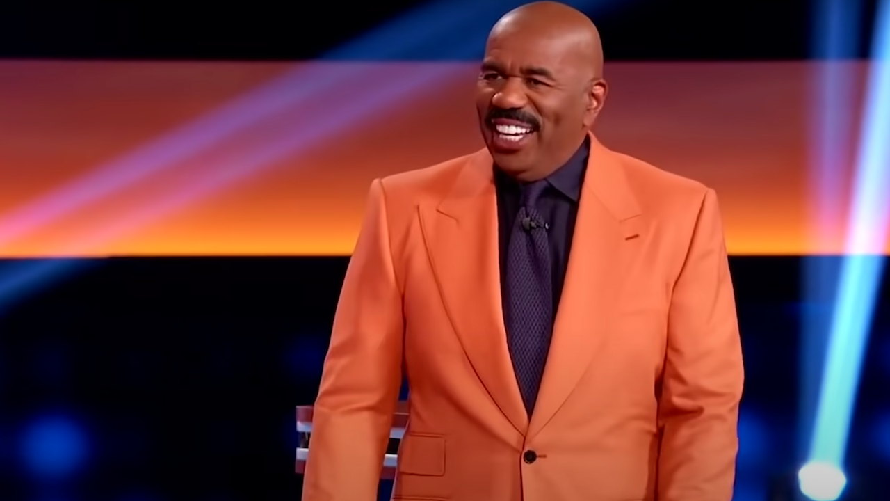 Steve Harvey Explains Why Celebrity Family Feud was To Blame for His Bland Style (Until Now).
