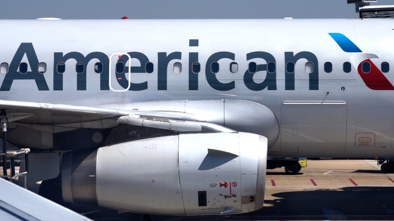 American Airlines Flight from Florida to London Reverses When Passenger Refuses to Wear Mask