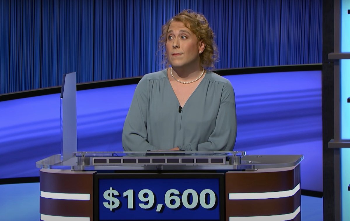 Amy Schneider, a ‘Jeopardy” Champ, is the First Woman to Join An Exclusive Club