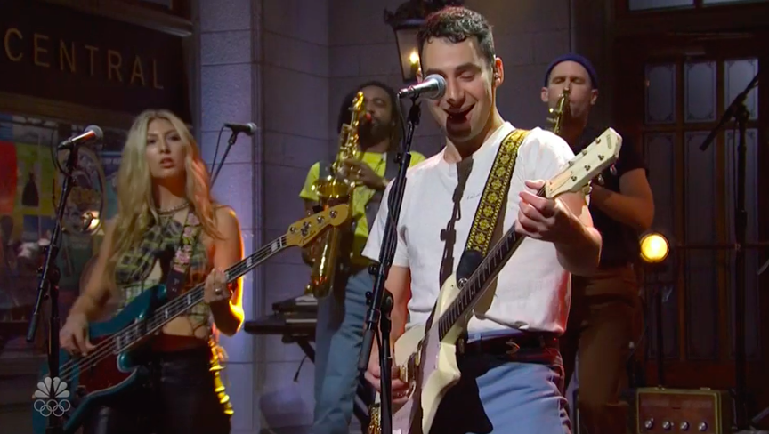 SNL: Jack Antonoff and his Dad Play ‘How Dare You Want more’