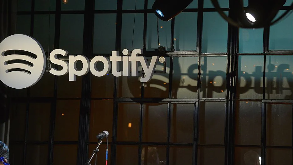 Spotify to Add ‘Content Advisory’ Labels to Podcasts About COVID-19