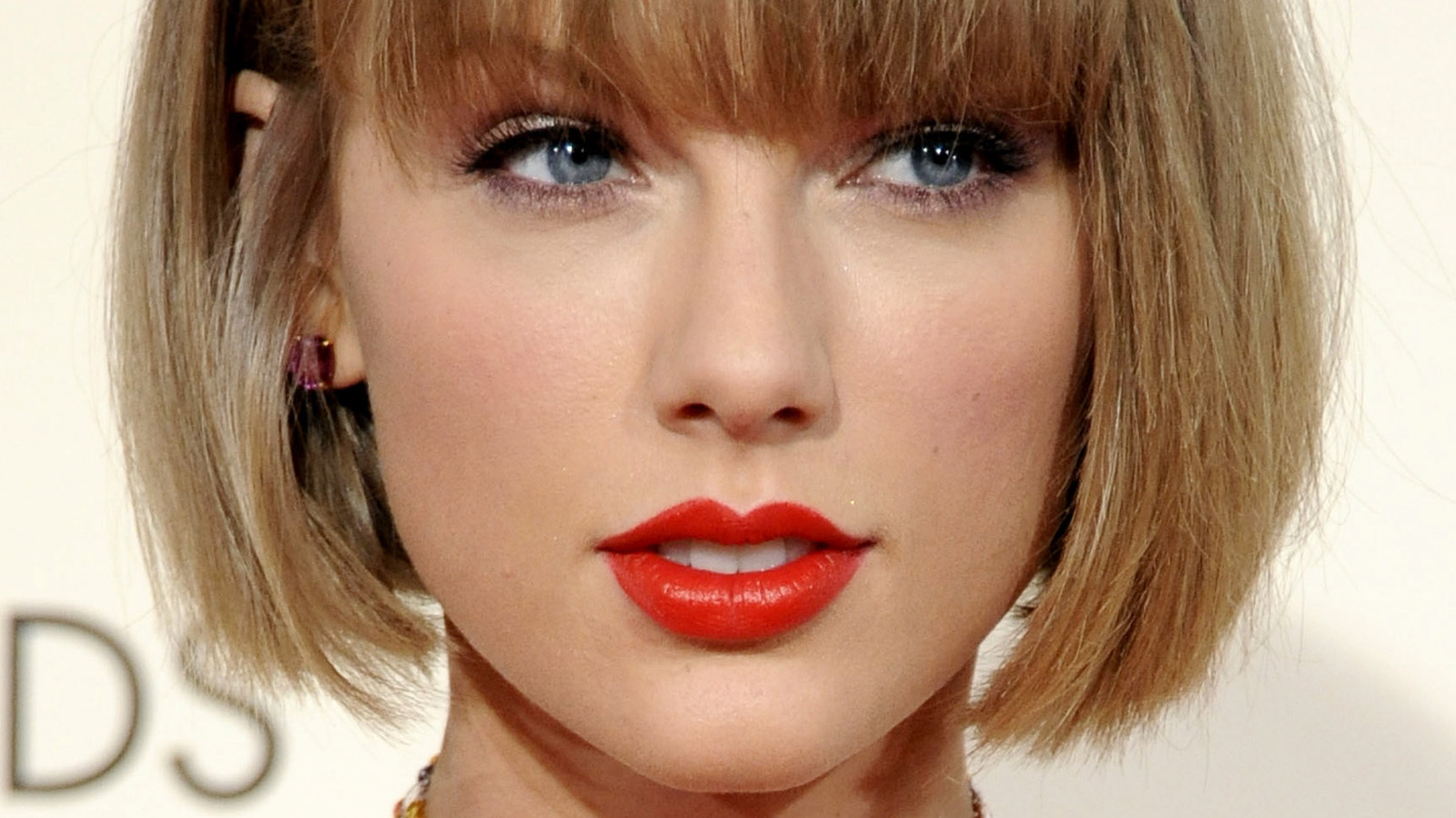Taylor Swift Slams Famous Musician for Claiming She Didn’t Create Her Own Songs