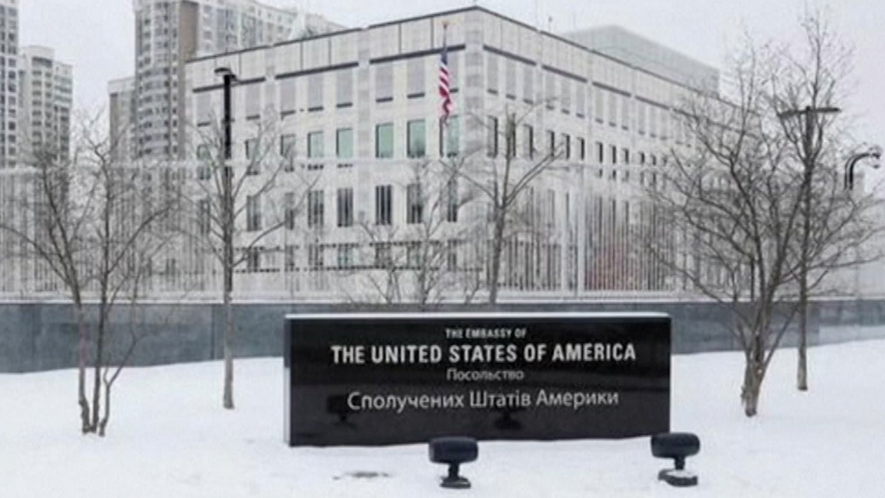 US Orders Ukraine Embassy Staff Family Members to Evacuate Amid Russia Tensions