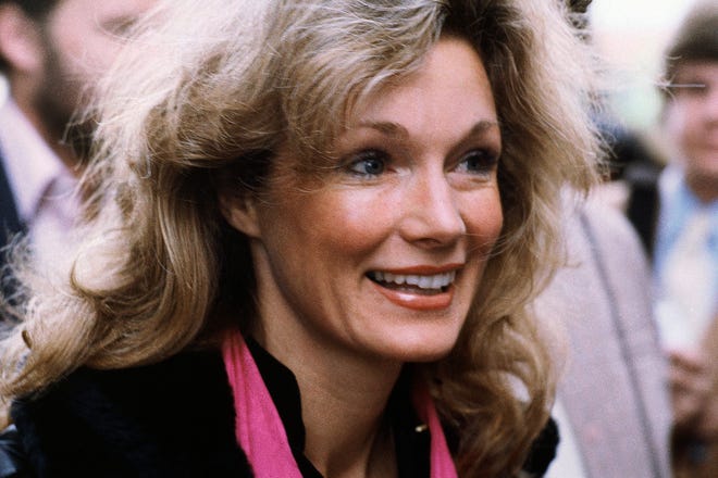 Yvette Mieux, ‘Time Machine,’ and ‘Light in the Piazza,’ actress, died.