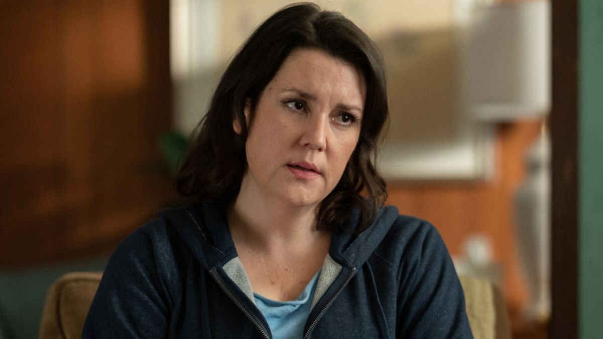 Yellowjackets Star Melanie Lynskey Opens Up About The Body Shaming That’s Been Happening Since The Show Premiered