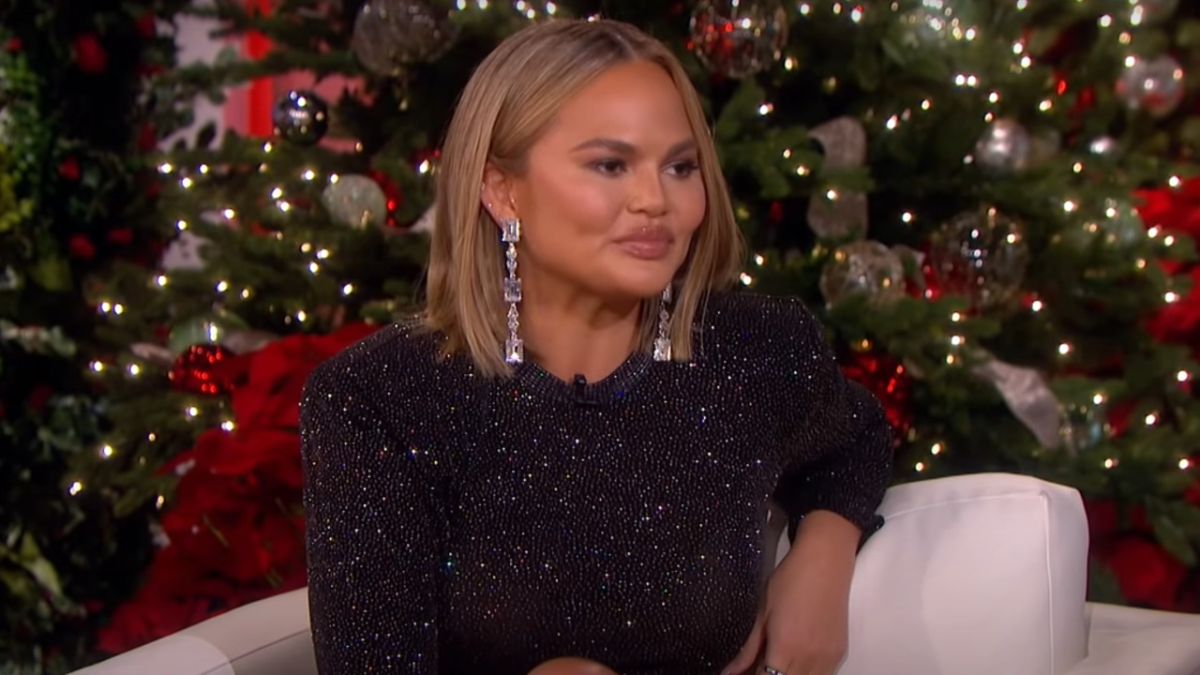 Chrissy Teigen ‘Humbly Begs’ Fans To Stop Asking If She’s Pregnant, Reveals Why It’s So Painful